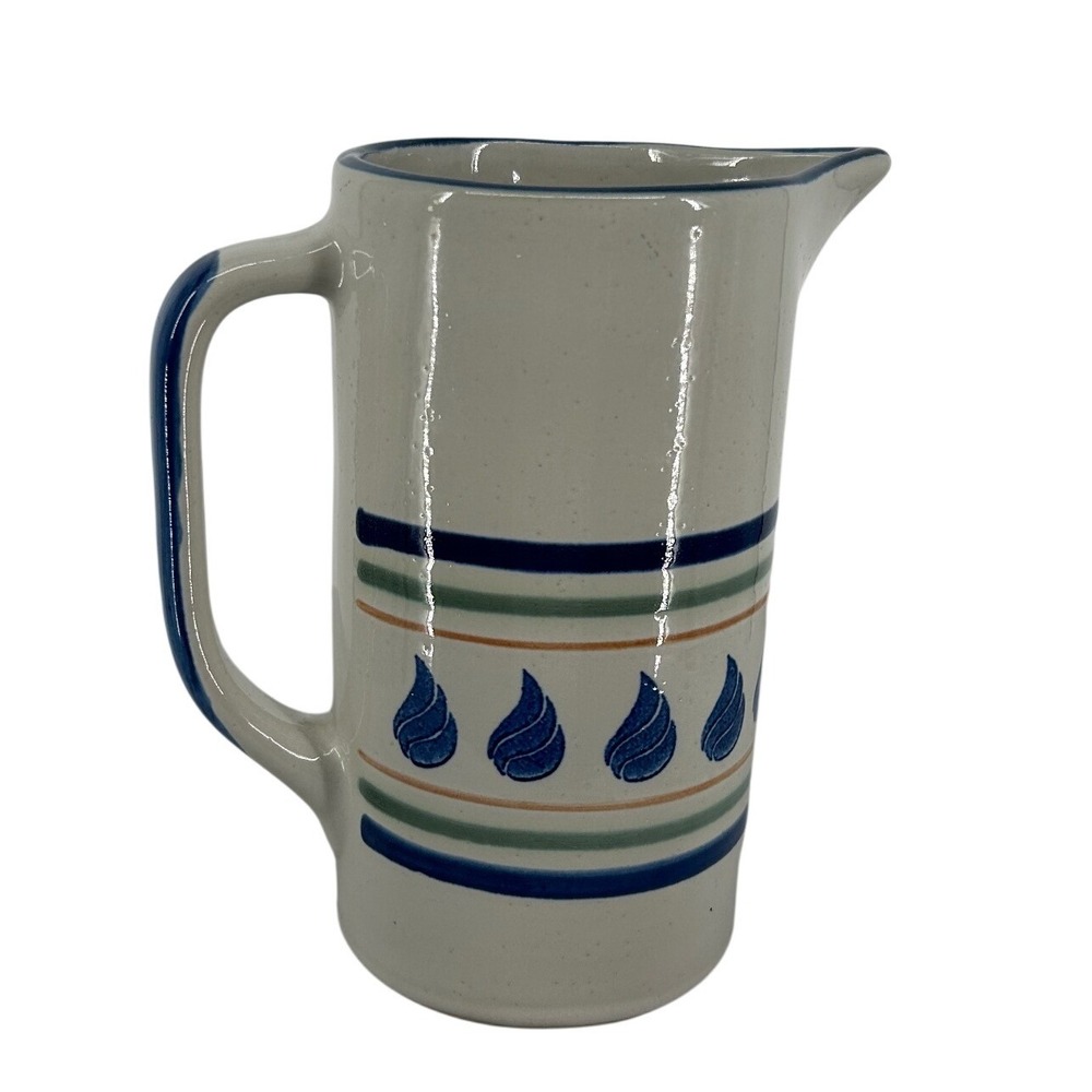 Louisville Stoneware Entrade Pitcher Blue Flame‎ Cream Ceramic Made in USA 7.5in
